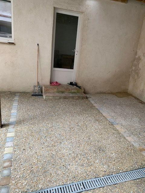 
                                                Location
                                                 MAISON 4 CHAMBRES A CHATEAU RENARD