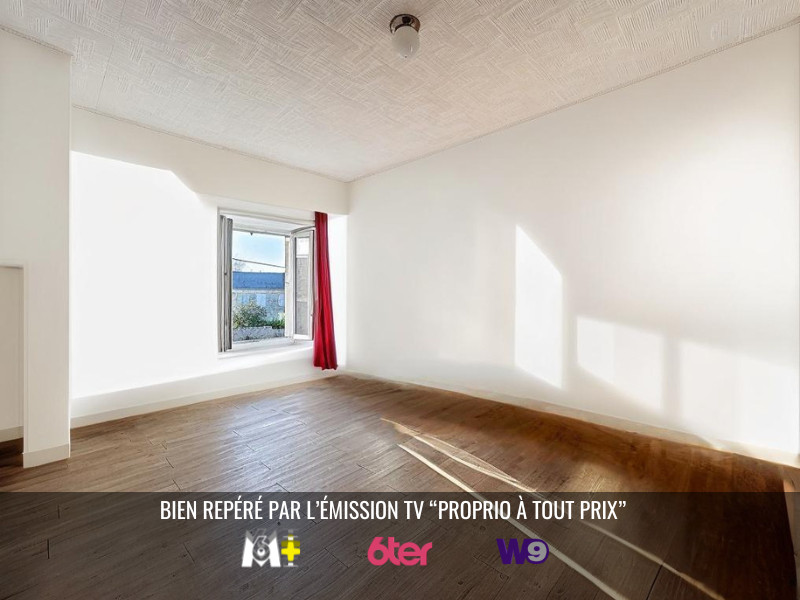 
                                                Vente
                                                 Maison 4 chambres à SOTTEVAST (50260)