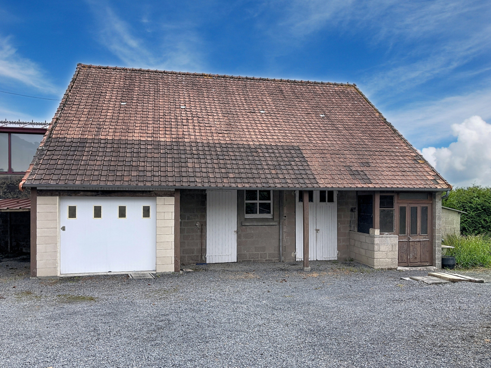 
                                                Vente
                                                 MAISON 4 CHAMBRES AVEC DEPENDANCE