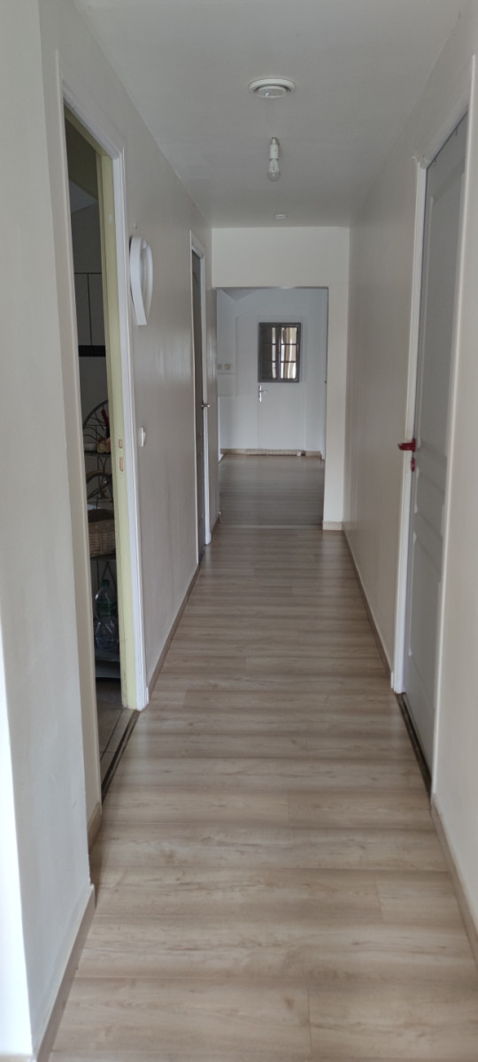 
                                                Vente
                                                 MAISON 4 CHAMBRES AVEC TERRAIN