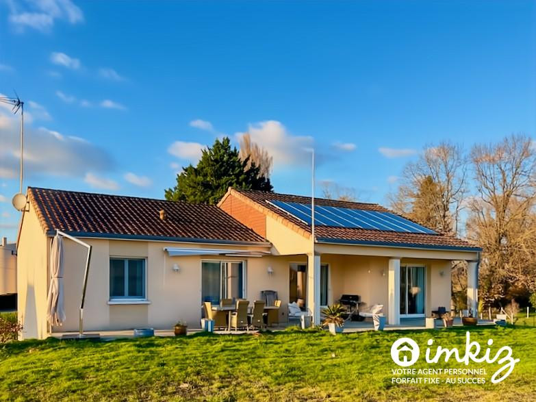 
                                                Vente
                                                 Maison 4 chambres avec vue campagne.