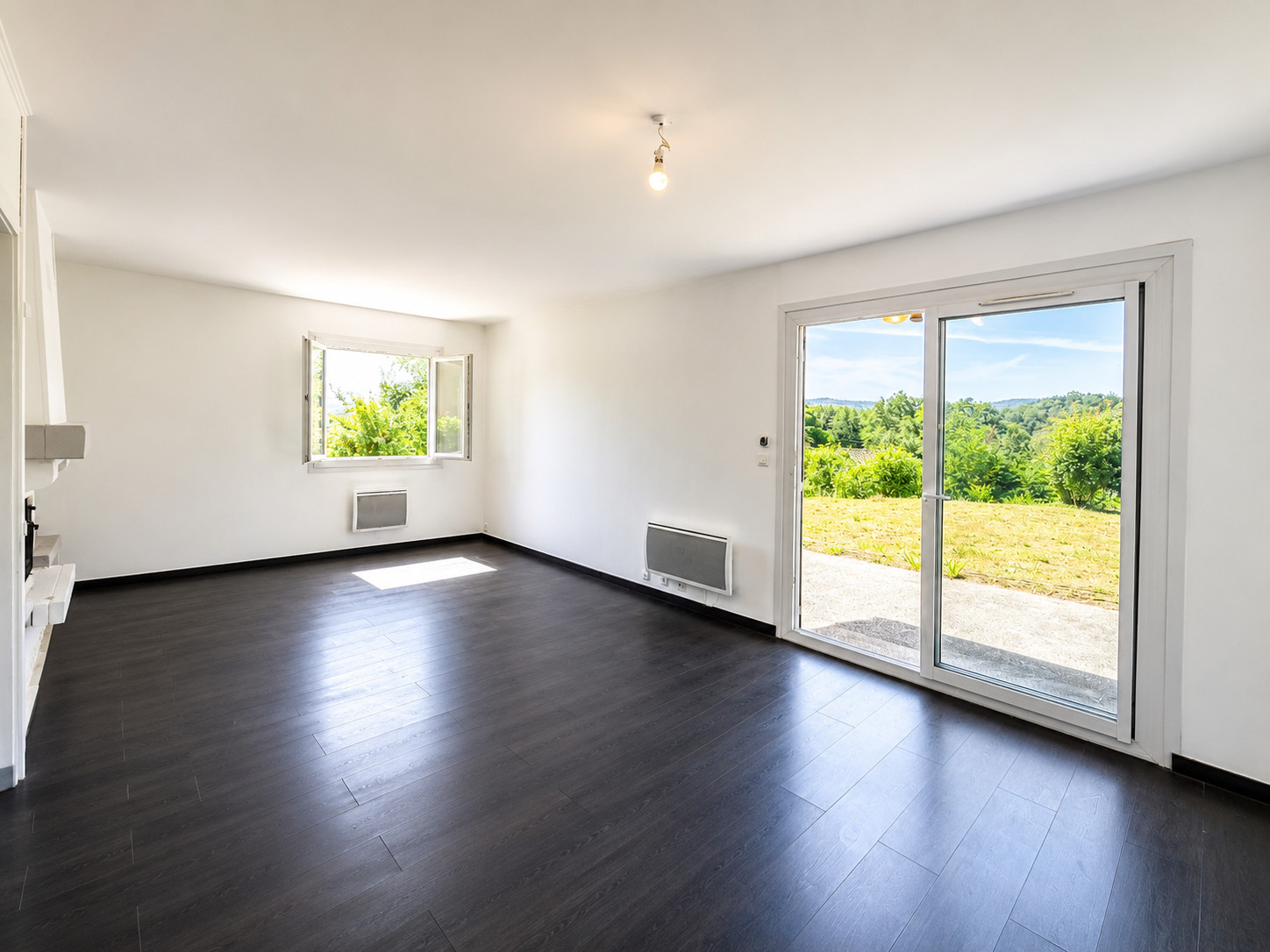 
                                                Vente
                                                 Maison 4 chambres avec vue dégagée – 98 m² – Terrain 450 m² – Villefontaine