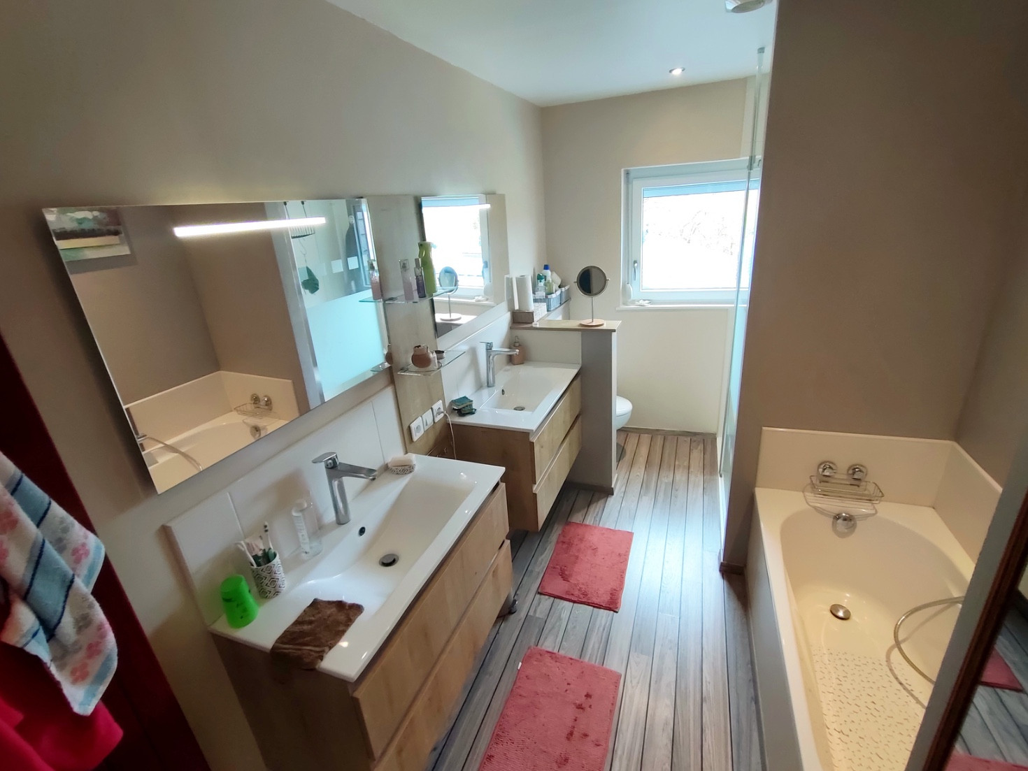 
                                                Vente
                                                 Maison 4 chambres garage jardin piscine