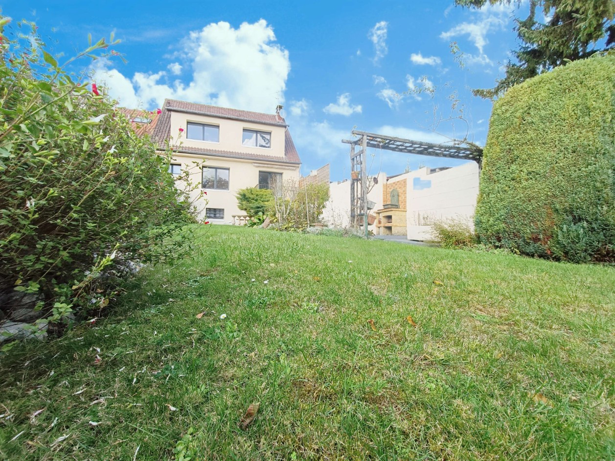Vente
                                                 Maison 4 chambres, jardin, double garage, terrasse