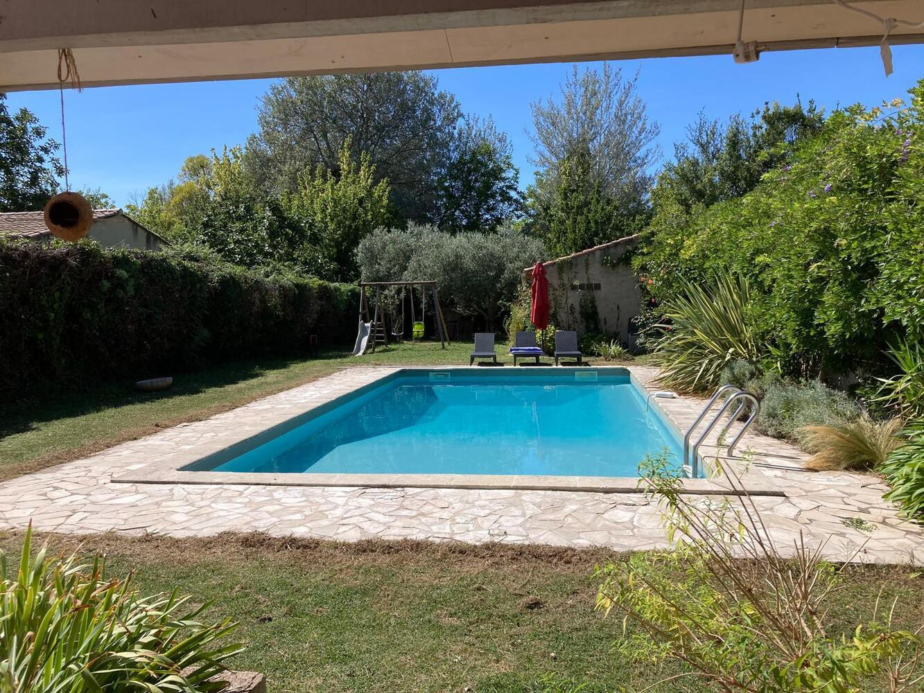 
                                                Vente
                                                 maison 4 chambres, piscine, 1280 m² terrain