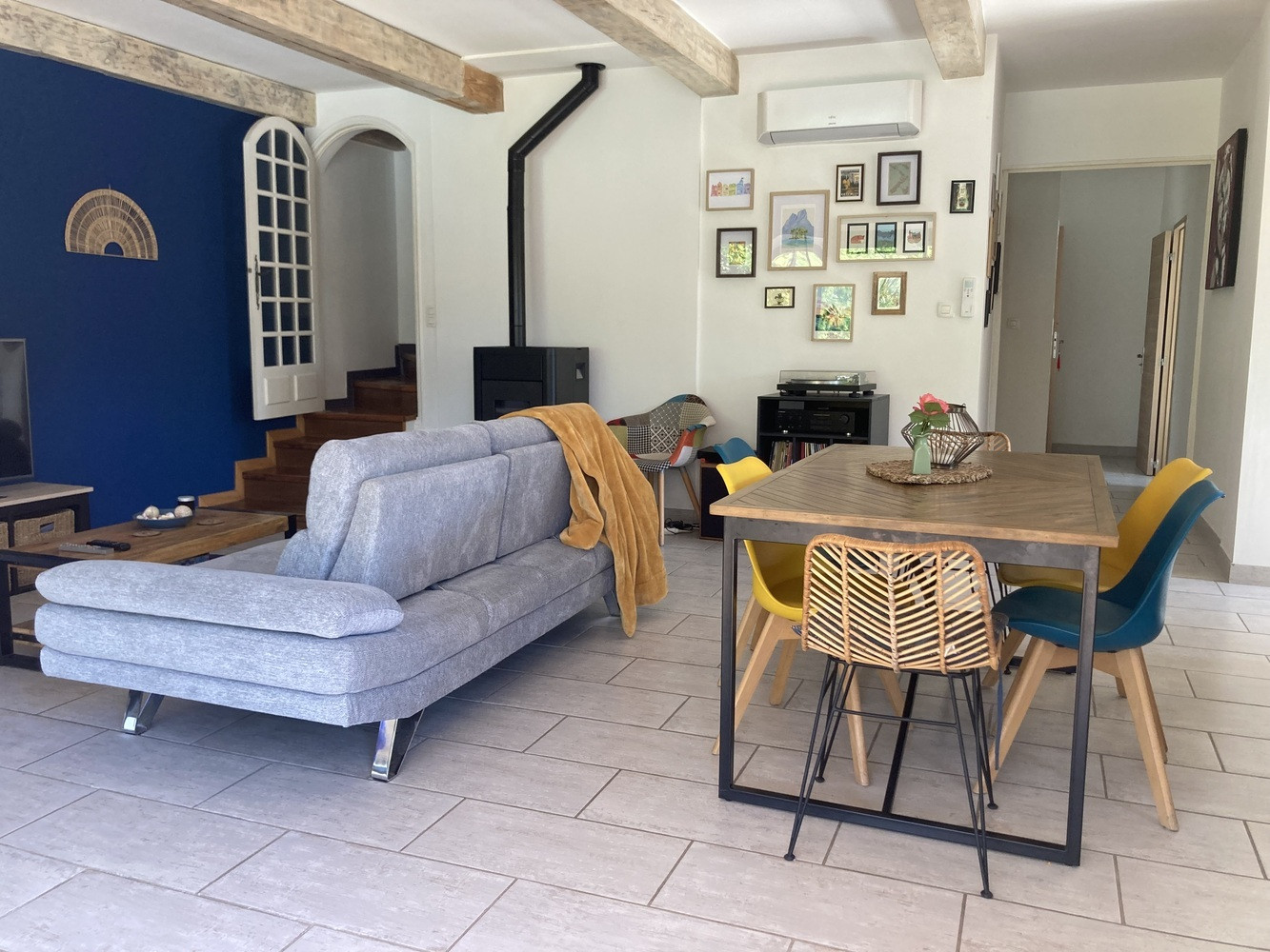 
                                                Vente
                                                 maison 4 chambres, piscine, 1280 m² terrain