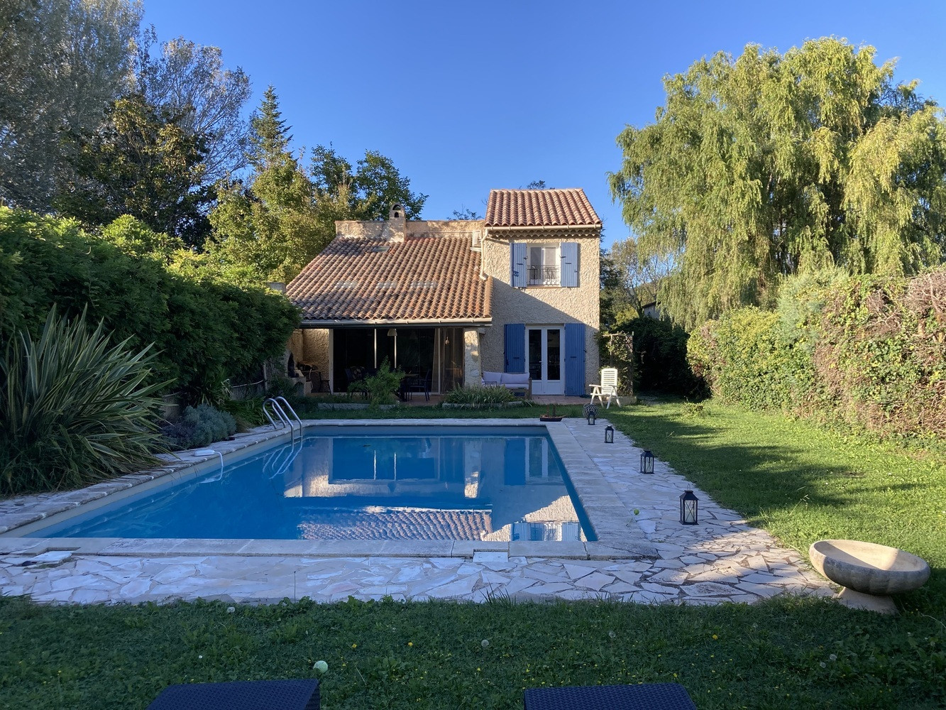 
                                                Vente
                                                 maison 4 chambres, piscine, 1280 m² terrain