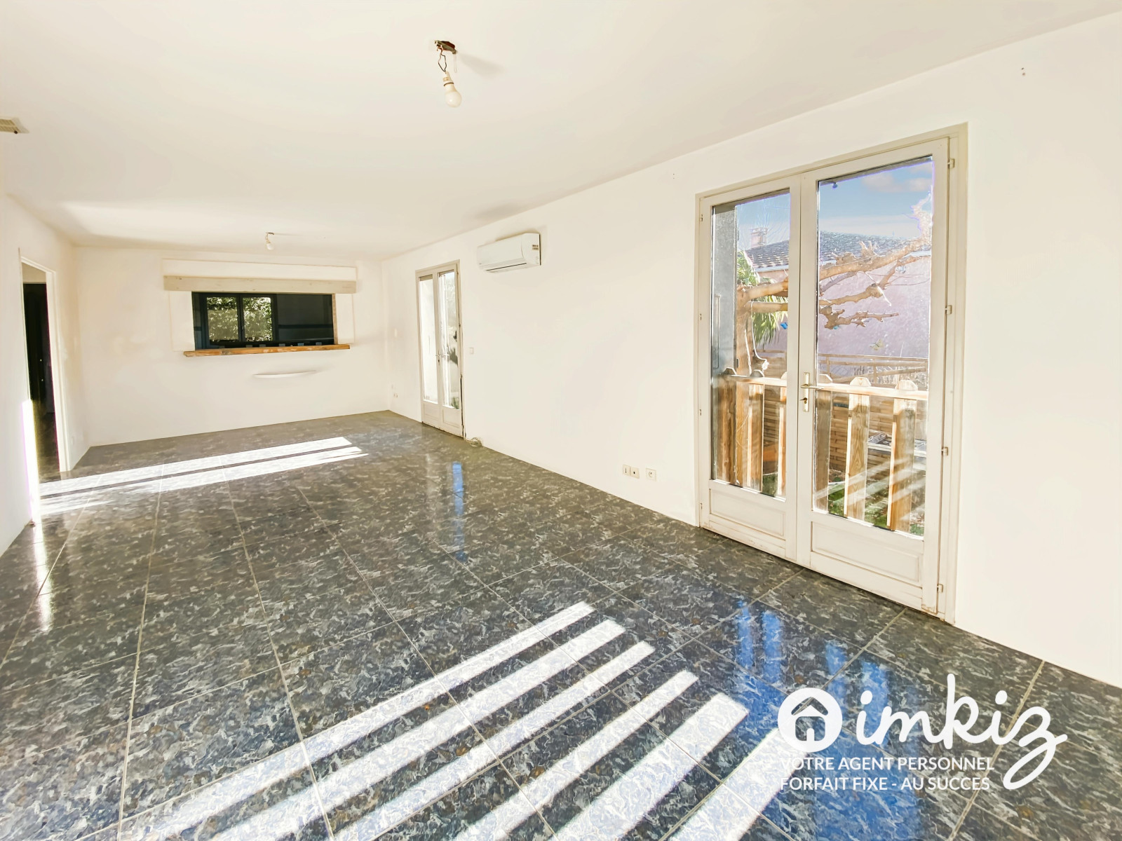 
                                                Vente
                                                 Maison 4 chambres - Quartier de standing - Jardin