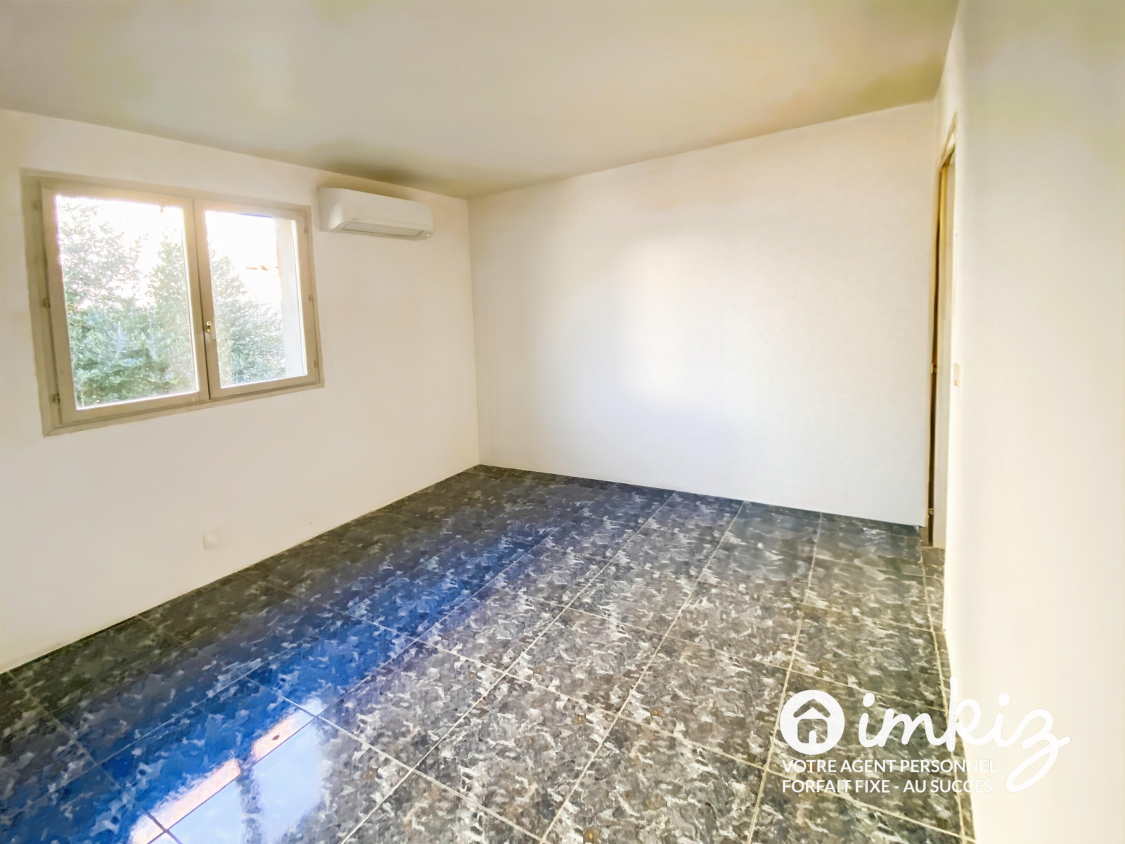 
                                                Vente
                                                 Maison 4 chambres - Quartier de standing - Jardin