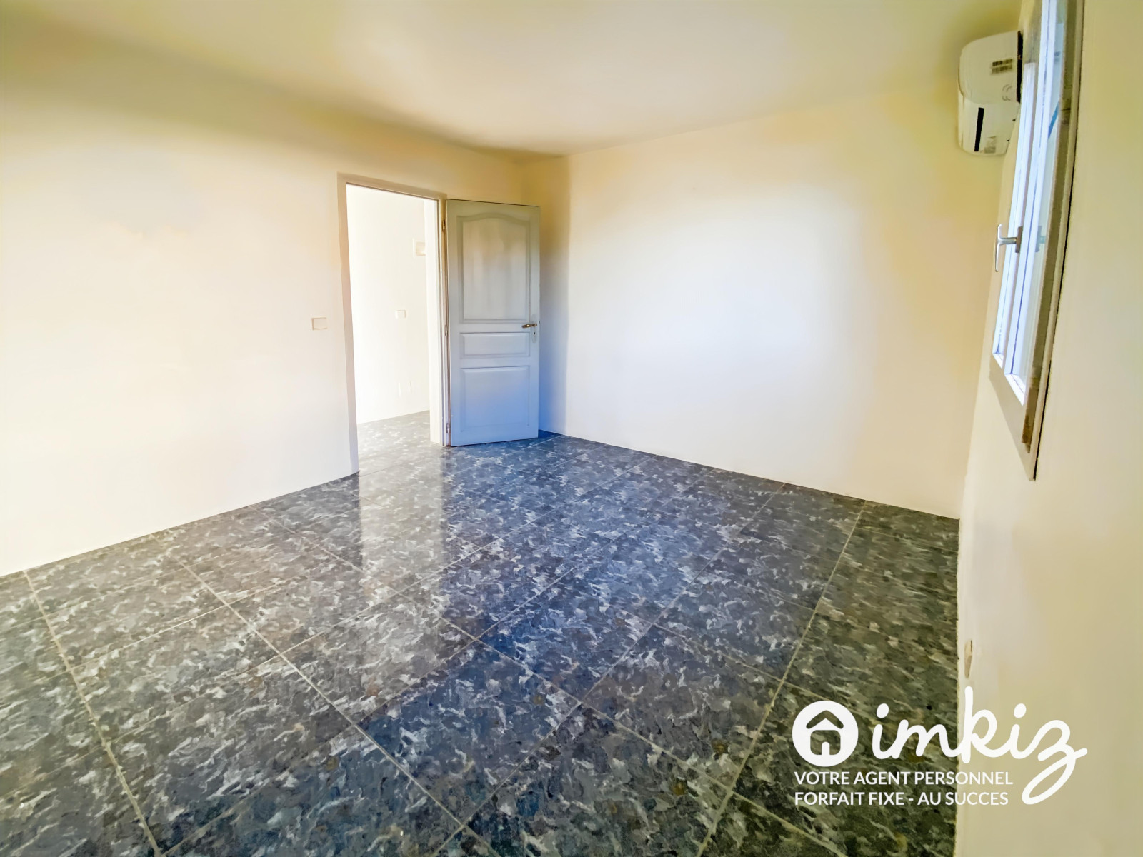 
                                                Vente
                                                 Maison 4 chambres - Quartier de standing - Jardin