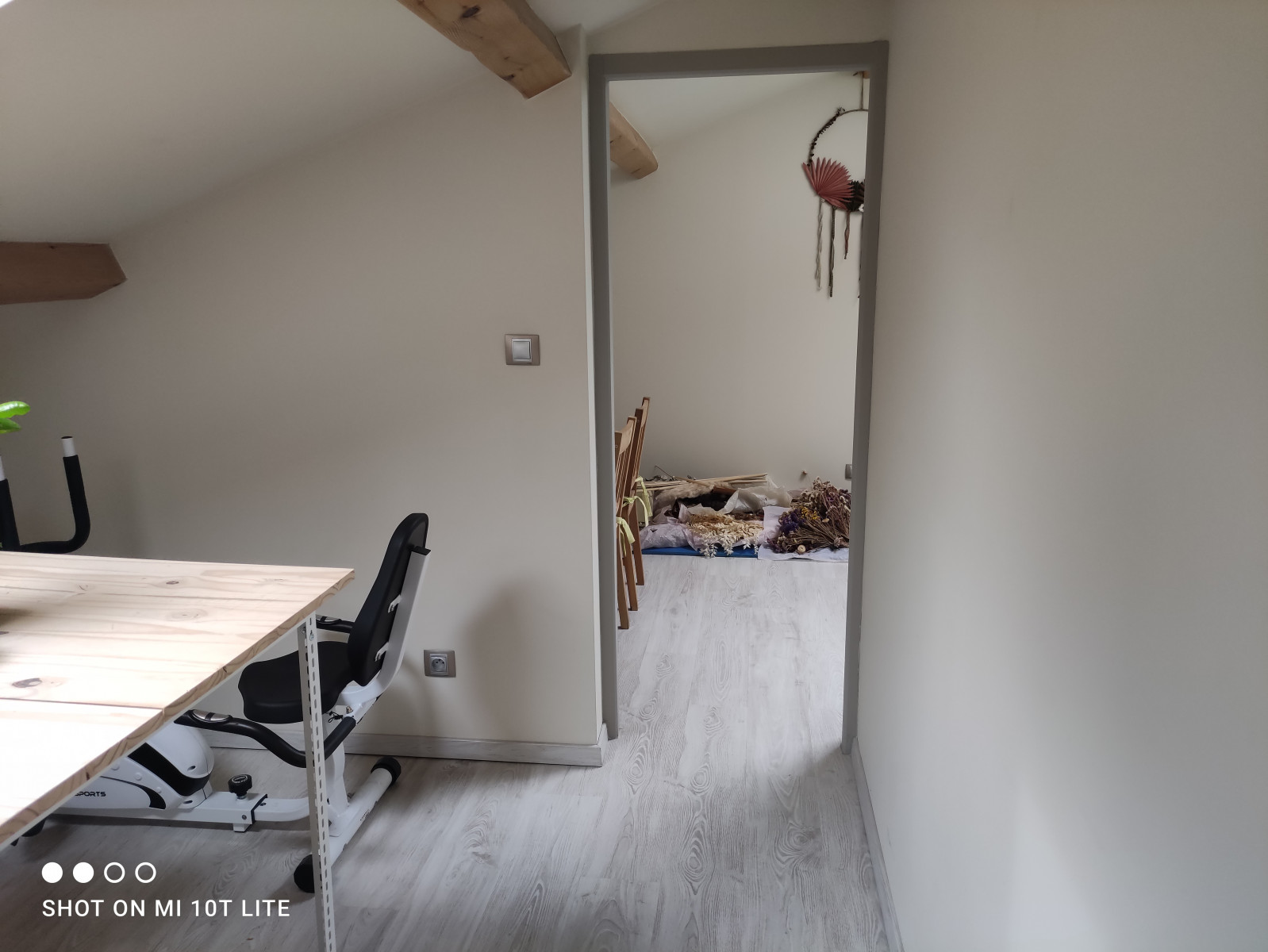 
                                                Vente
                                                 MAISON 4 CHAMBRES SUR 663M2 DE TERRAIN AVEC TERRAIN A BATIR