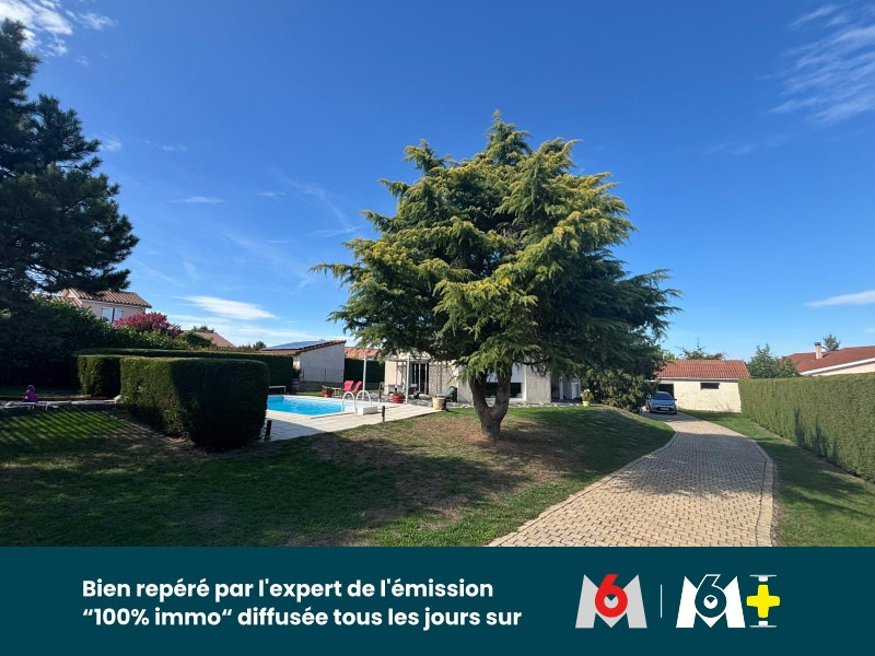 
                                                Vente
                                                 Maison - 4 chambres - Terrain avec piscine