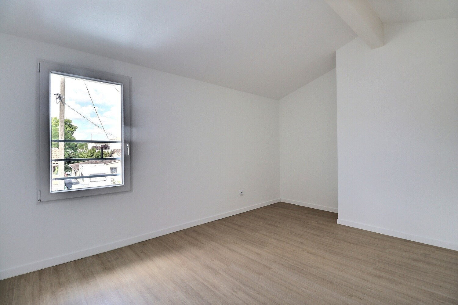 
                                                Vente
                                                 Maison 4 pièces - 101 m² - Mérignac