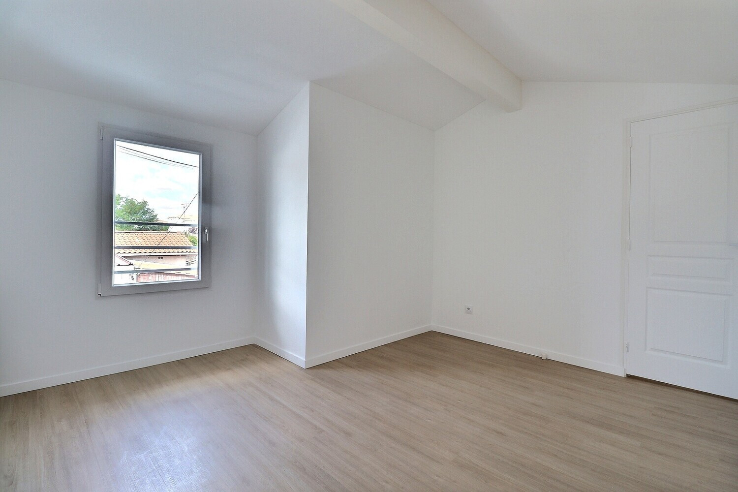 
                                                Vente
                                                 Maison 4 pièces - 101 m² - Mérignac