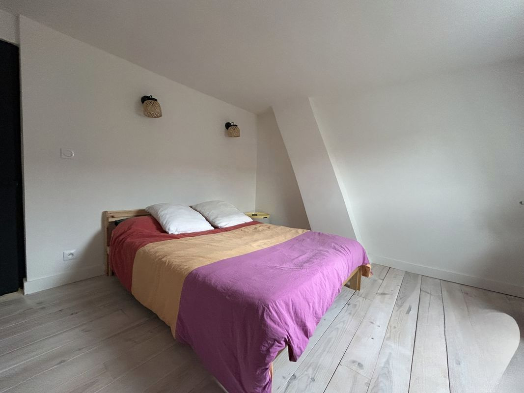 
                                                Location
                                                 Maison 4 pièces 109m²
