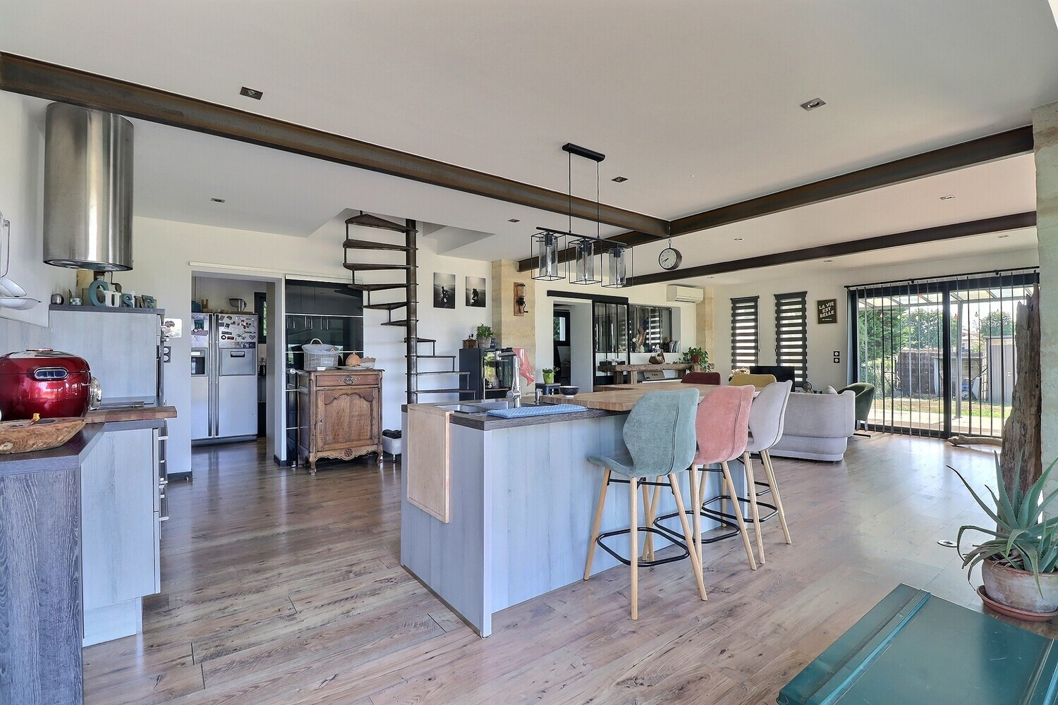 
                                                Vente
                                                 Maison 4 pièces 125 m² avec jardin