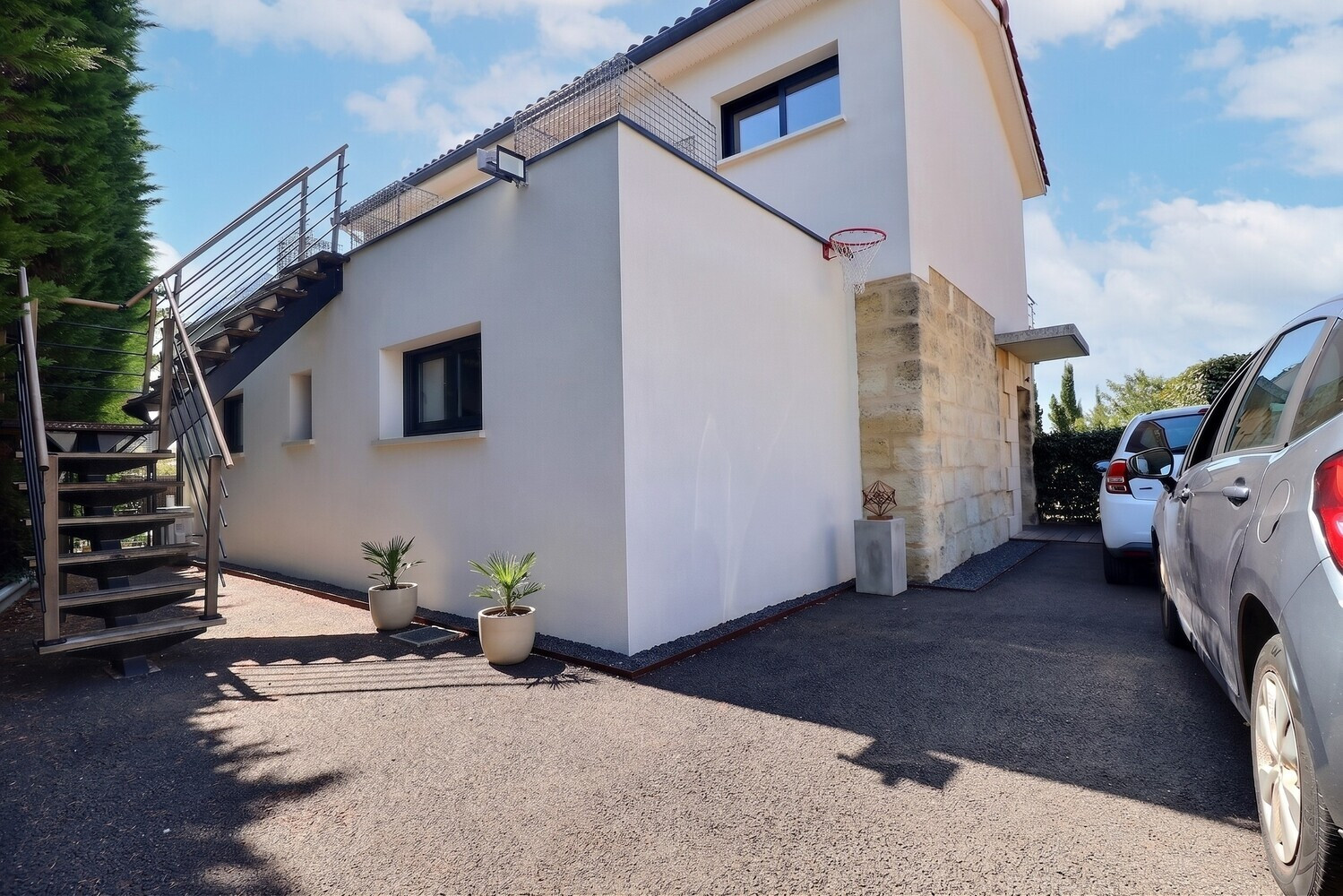
                                                Vente
                                                 Maison 4 pièces 125 m² avec jardin
