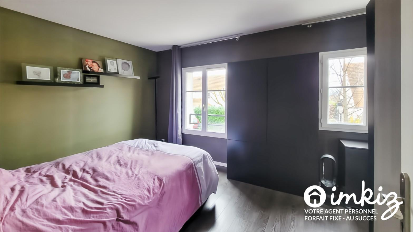 
                                                Vente
                                                 Maison 4 pièces