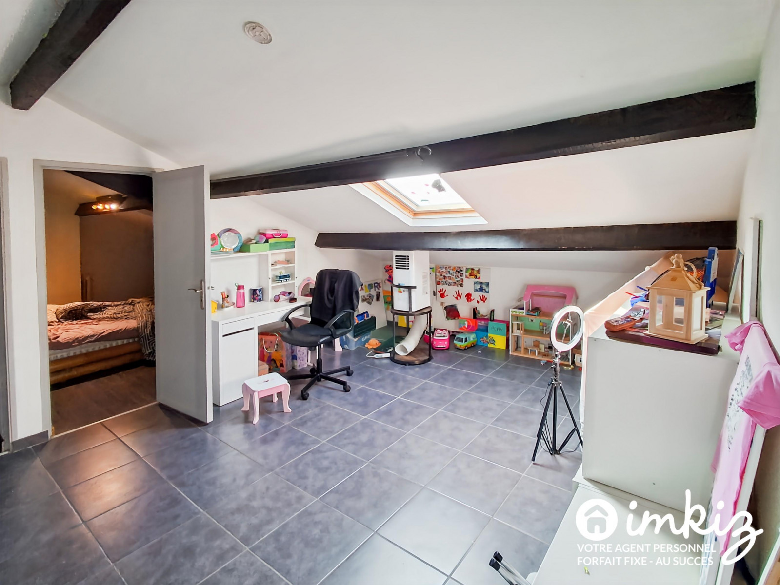 
                                                Vente
                                                 Maison 4 pièces