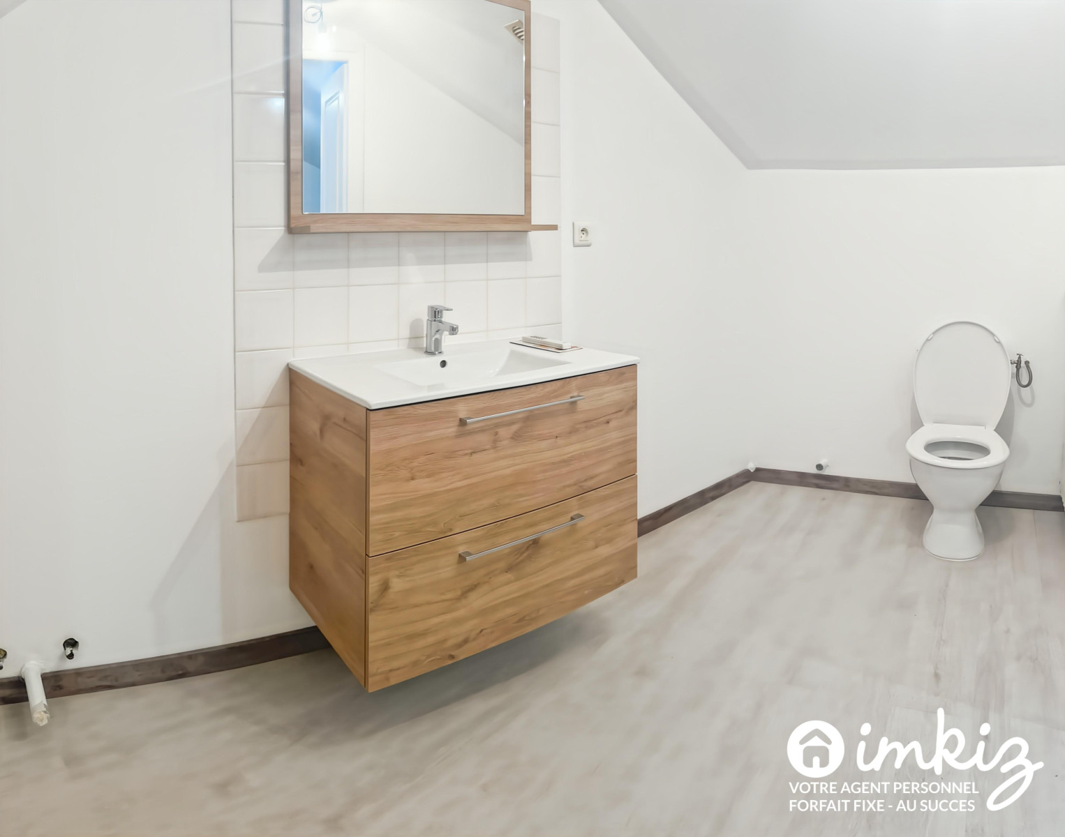 
                                                Vente
                                                 Maison 4 pièces