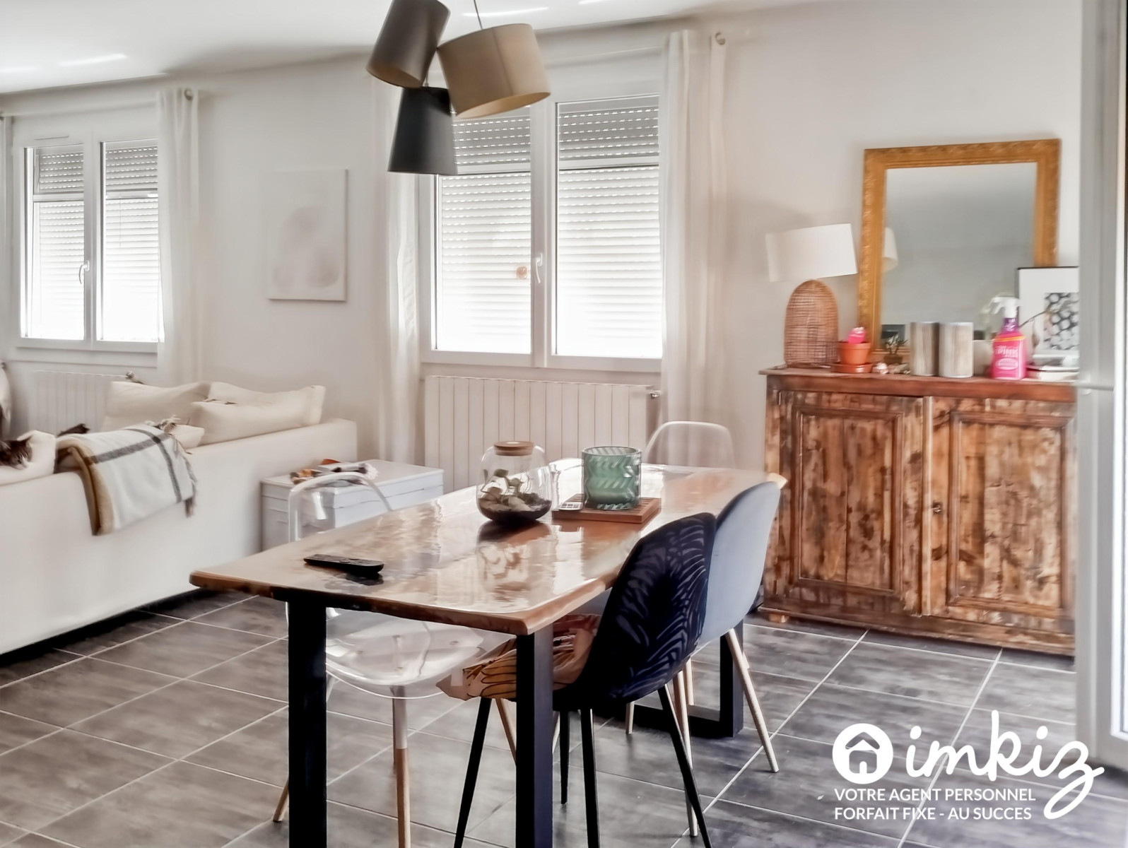 
                                                Vente
                                                 Maison 4 pièces