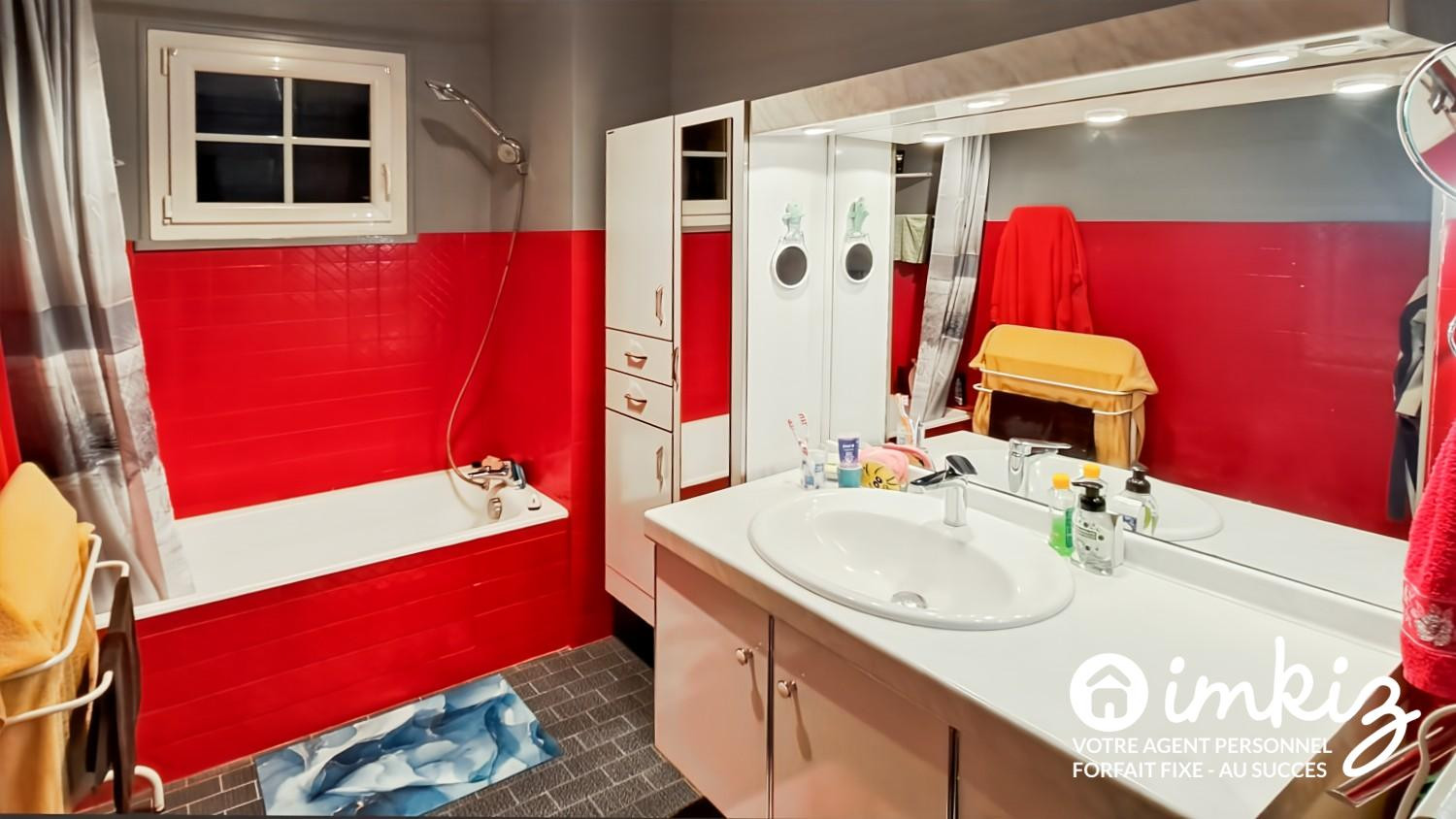 
                                                Vente
                                                 Maison 4 pièces