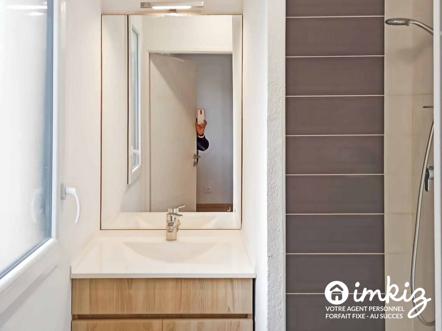 
                                                Vente
                                                 Maison 4 pièces