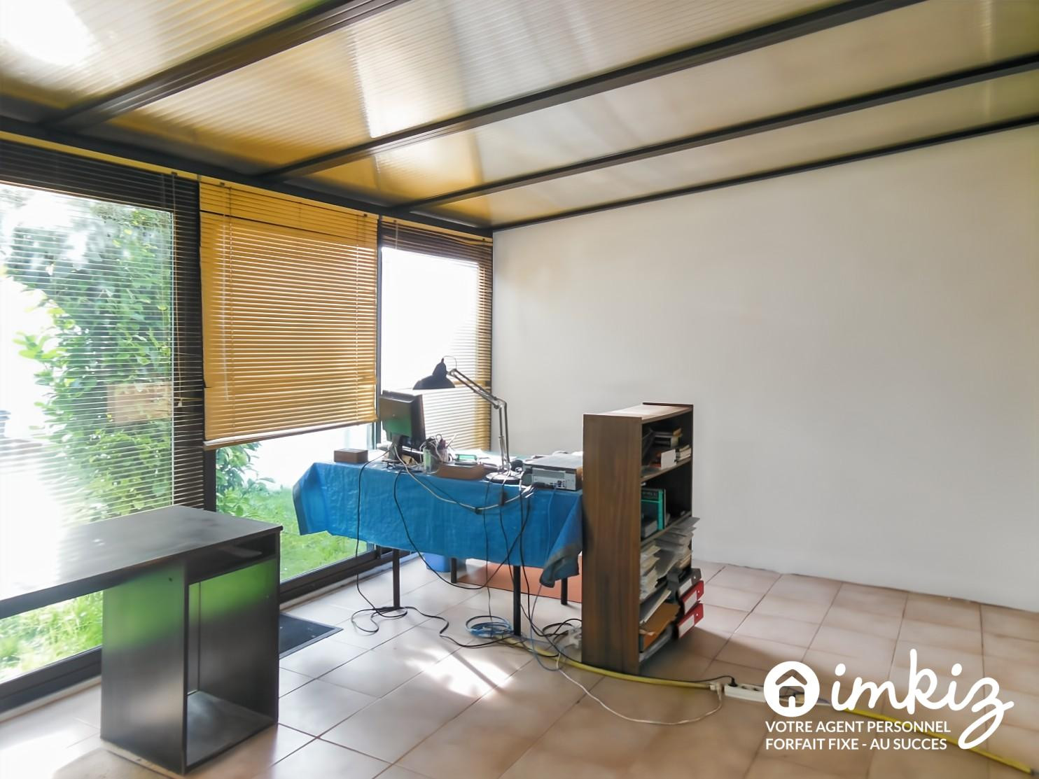 
                                                Vente
                                                 Maison 4 pièces