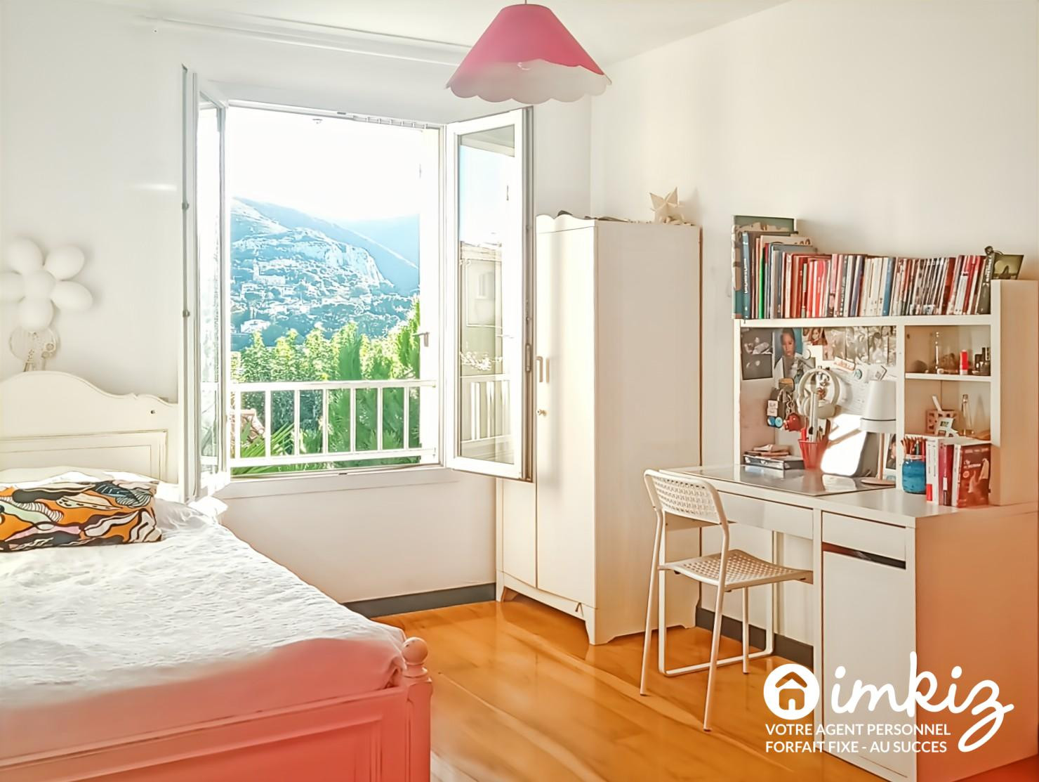 
                                                Vente
                                                 Maison 4 pièces