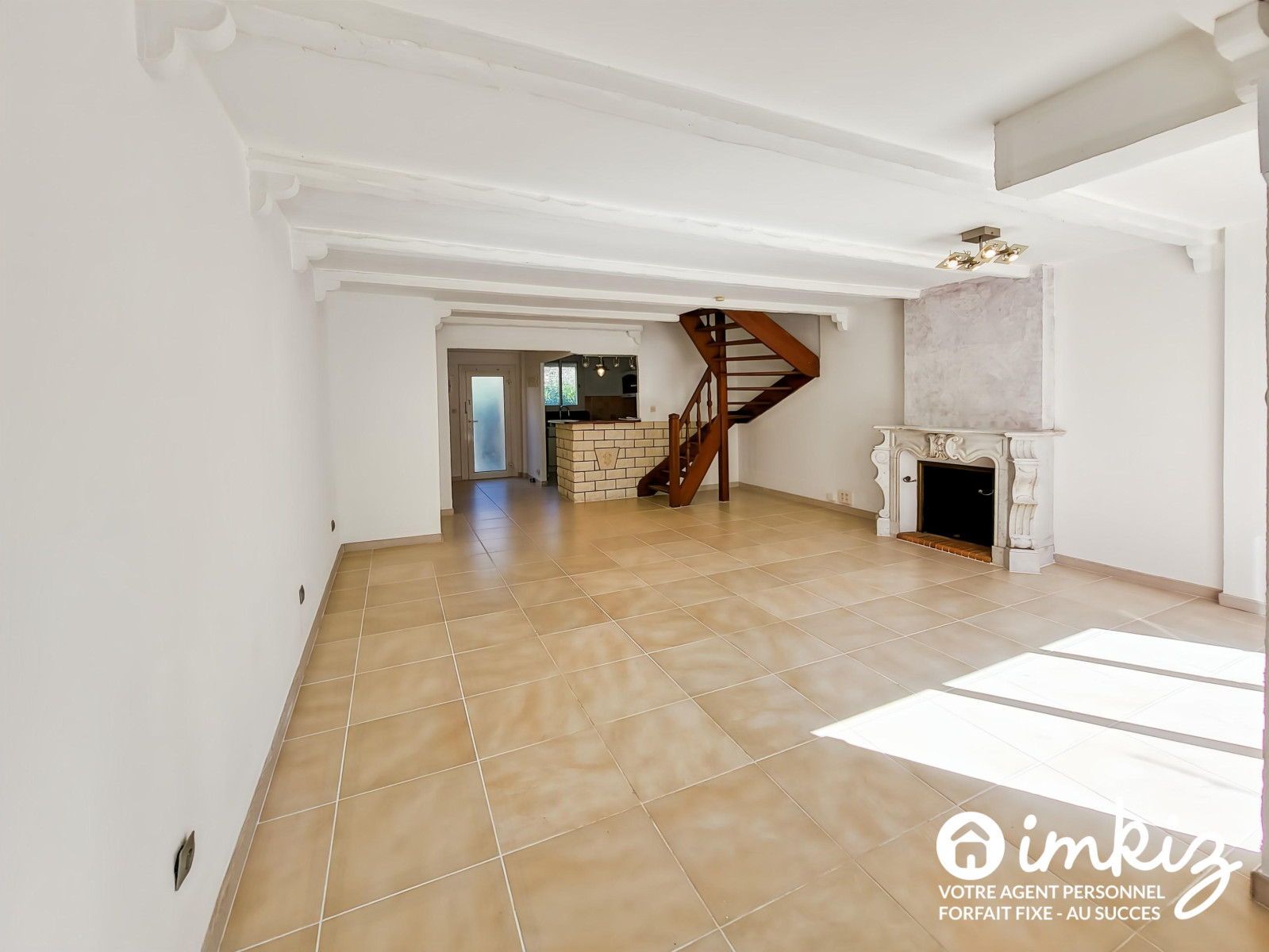 
                                                Vente
                                                 Maison 4 pièces