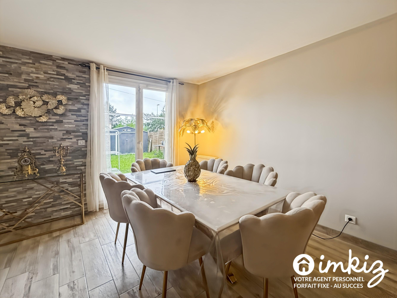 
                                                Vente
                                                 Maison 4 pièces