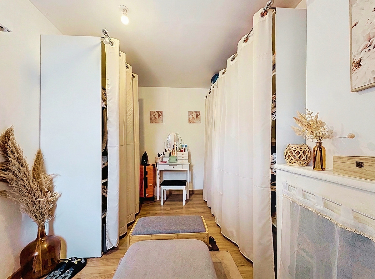 
                                                Vente
                                                 Maison 4 pièces