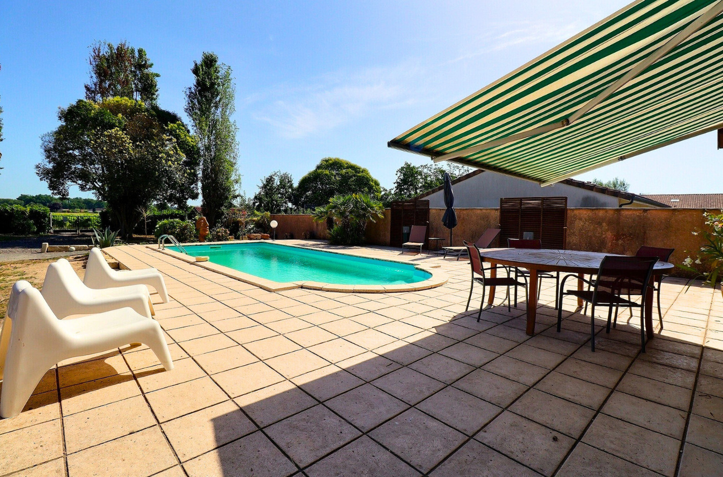 
                                                Vente
                                                 Maison 4 pièces