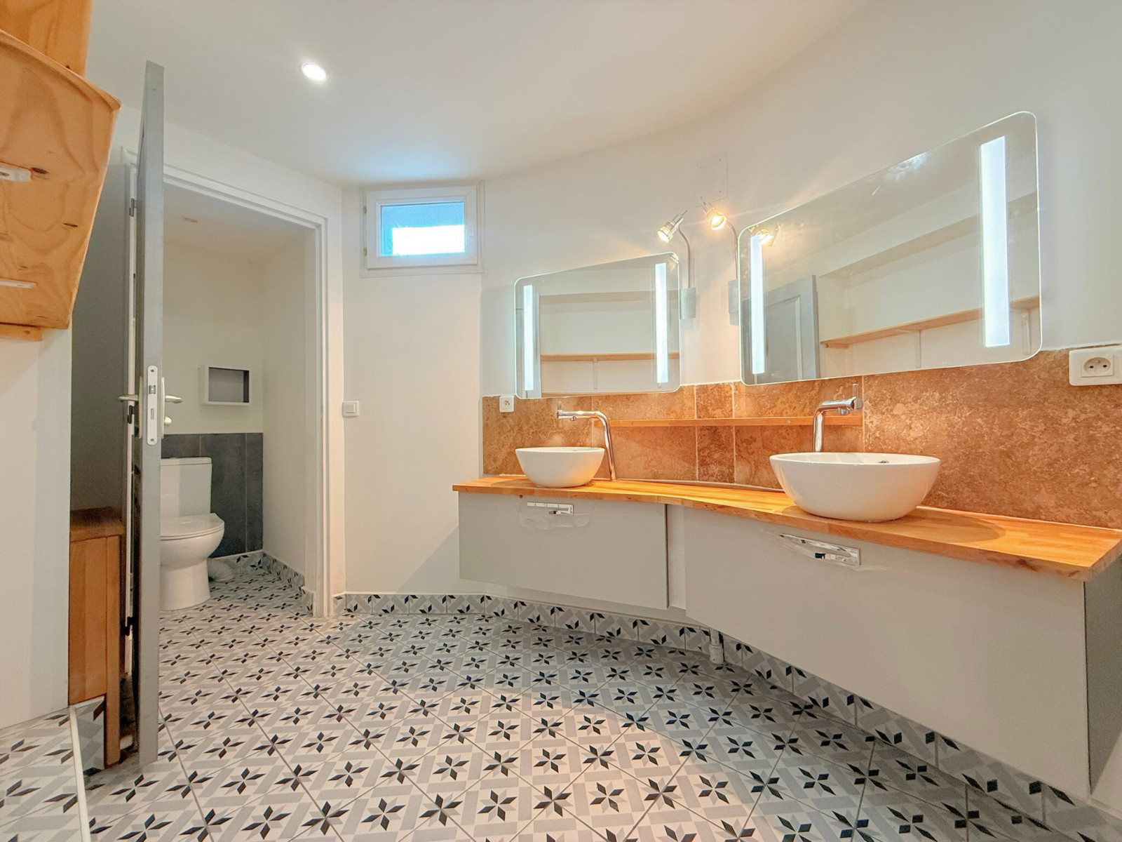 
                                                Vente
                                                 Maison 4 pièces
