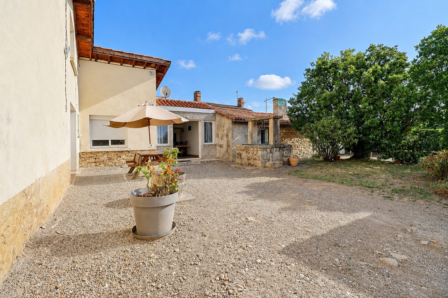 
                                                Vente
                                                 Maison 4 pièces