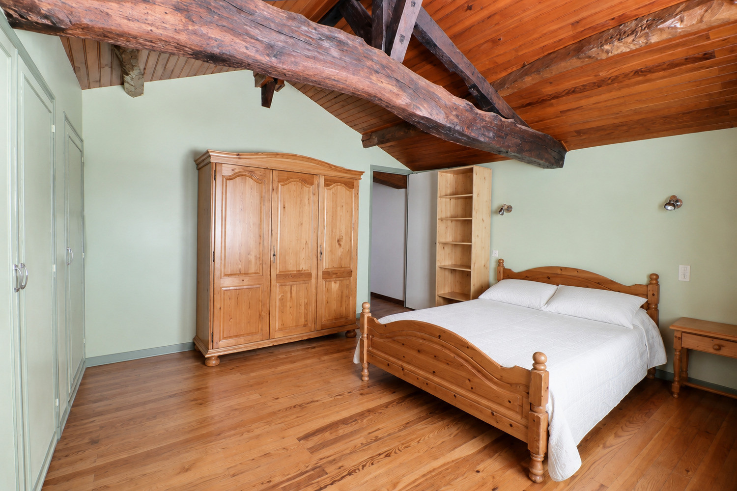 
                                                Vente
                                                 Maison 4 pièces