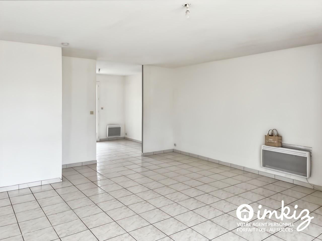 
                                                Vente
                                                 Maison 4 pièces