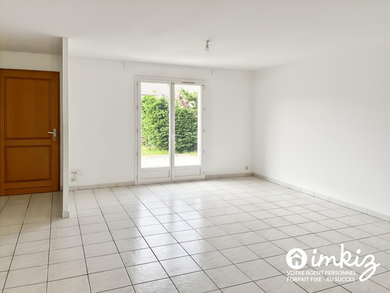 
                                                Vente
                                                 Maison 4 pièces