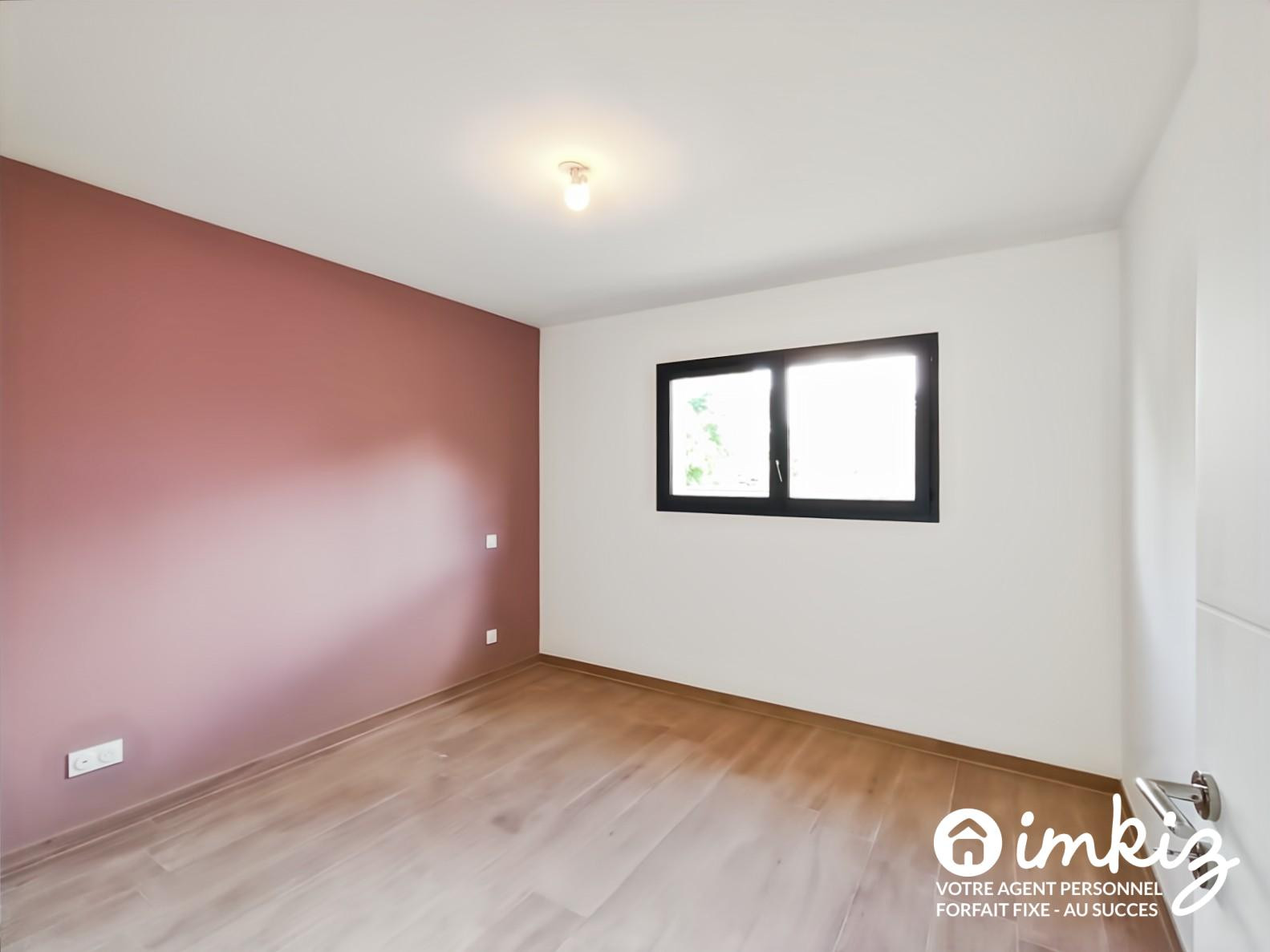
                                                Vente
                                                 Maison 4 pièces