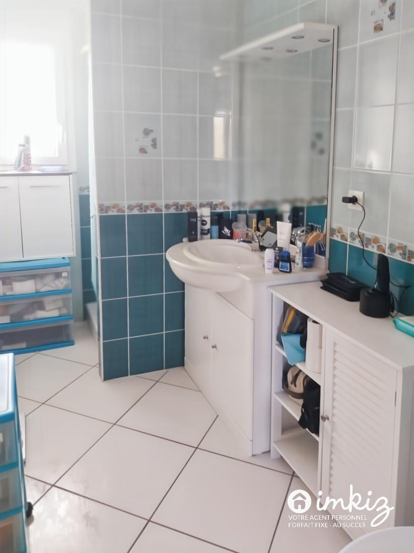 
                                                Vente
                                                 Maison 4 pièces