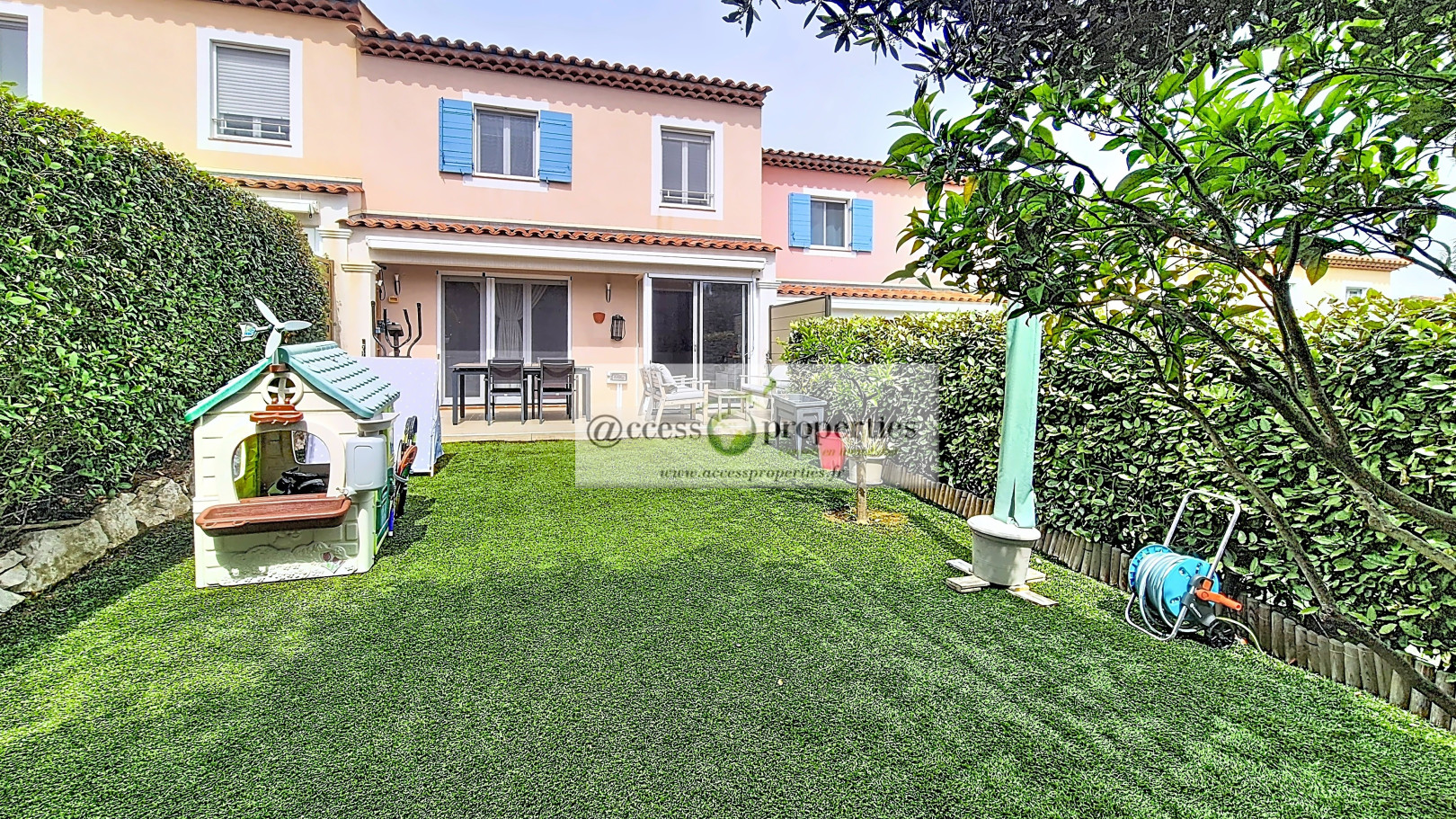 
                                                Location
                                                 Maison  - 4 pièces  - 82.03 m²