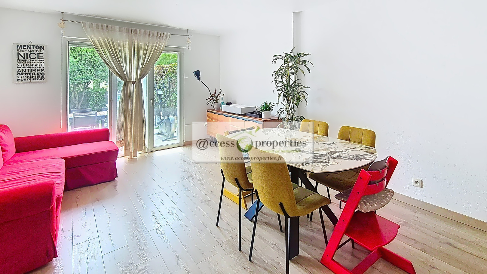 
                                                Location
                                                 Maison  - 4 pièces  - 82.03 m²