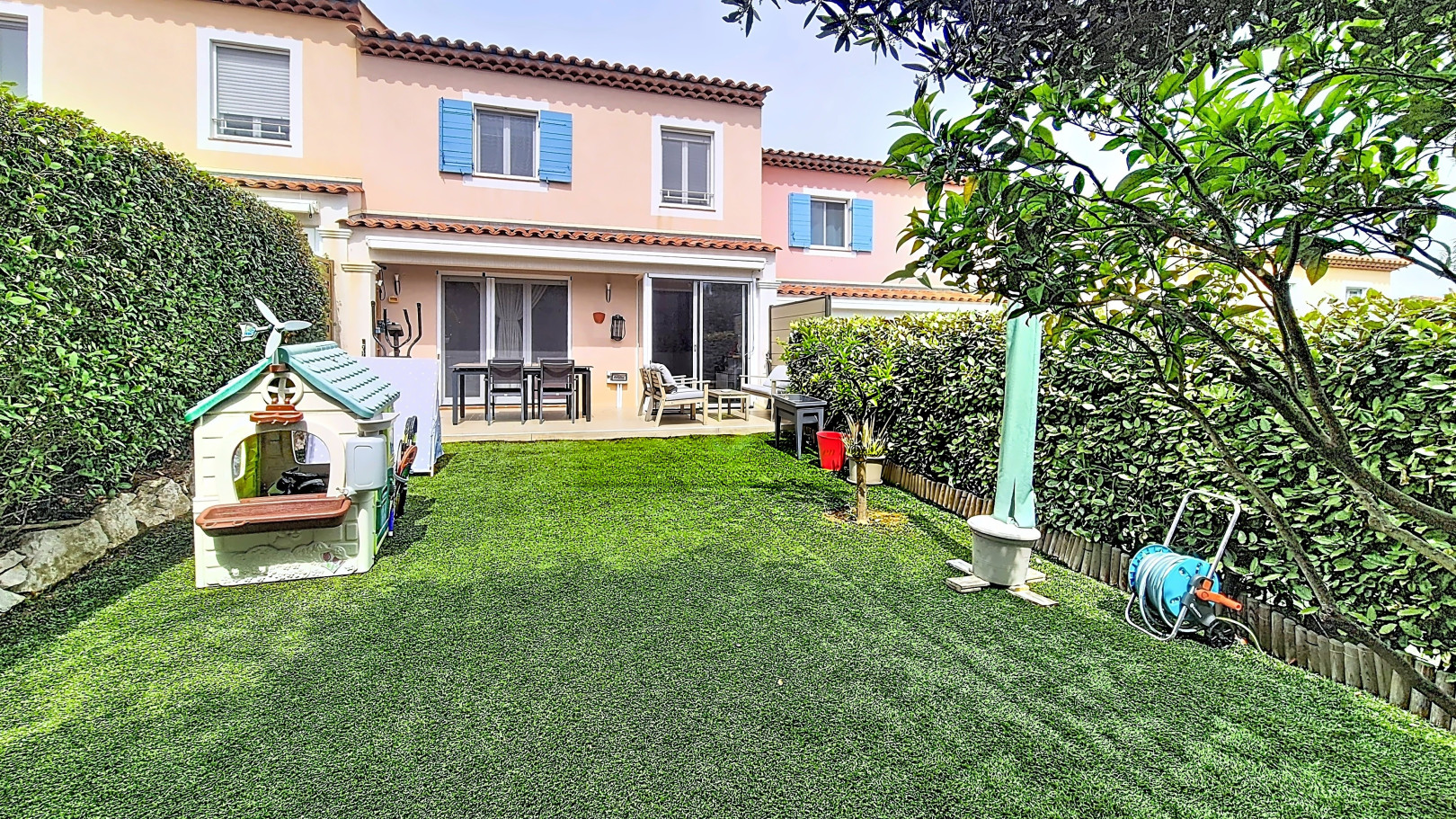 
                                                Location
                                                 Maison  - 4 pièces  - 82.03 m²