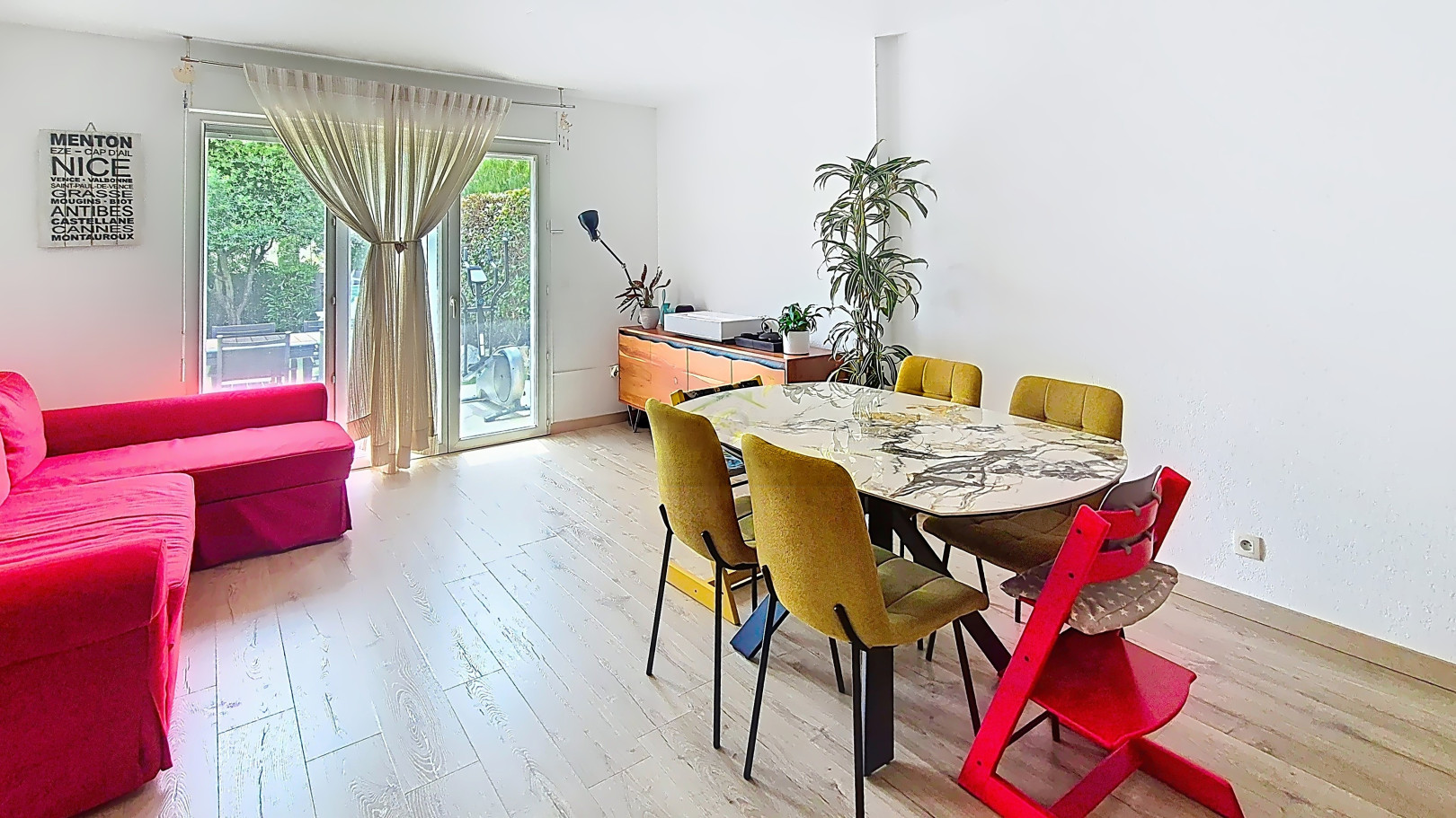 
                                                Location
                                                 Maison  - 4 pièces  - 82.03 m²