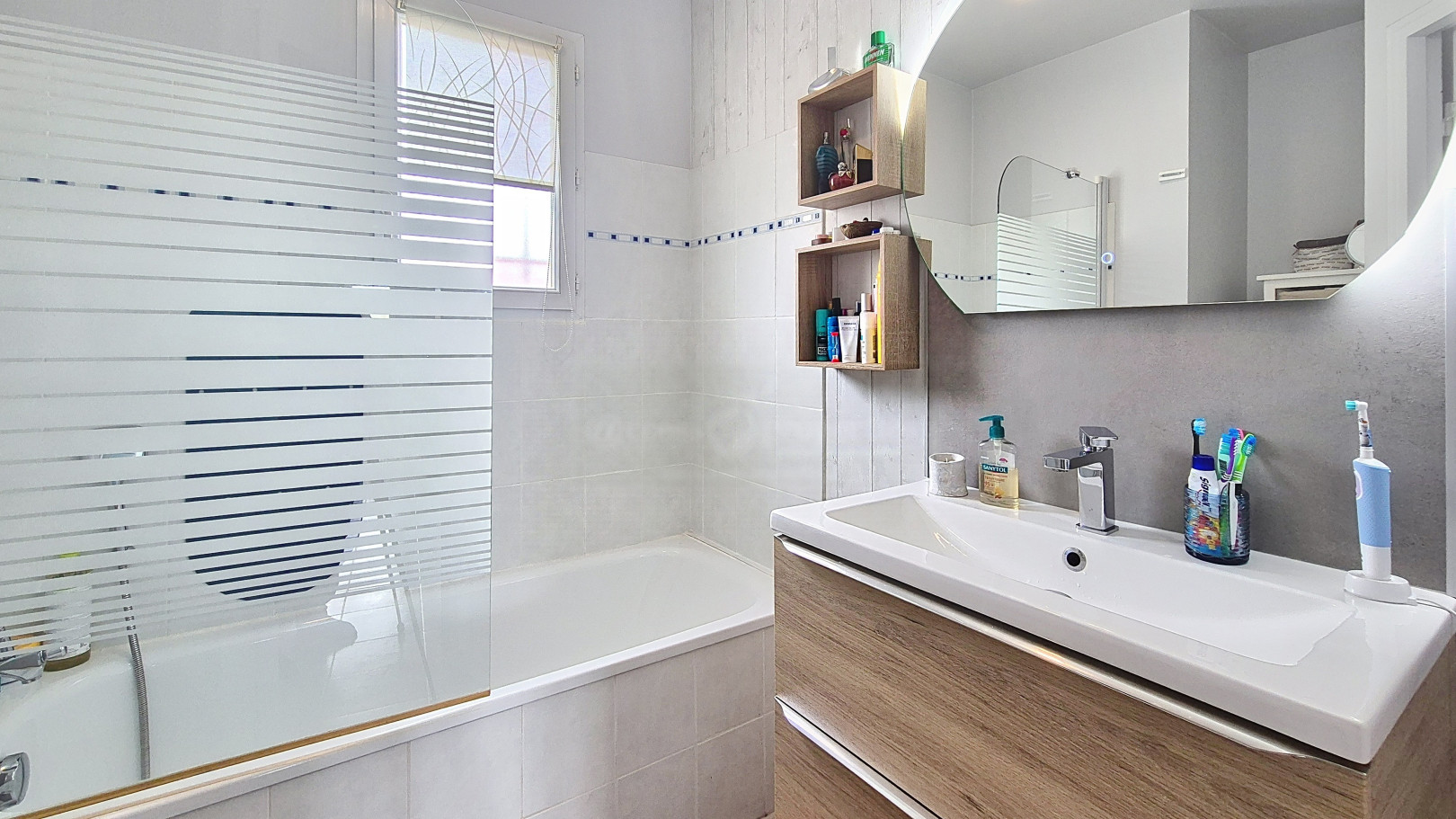 
                                                Location
                                                 Maison  - 4 pièces  - 82.03 m²