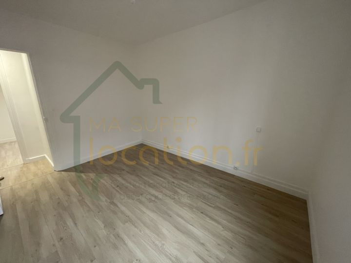 
                                                Location
                                                 Maison 4 pièces 84 m2 rénové dans un secteur recherché de SAINT-QUENTIN