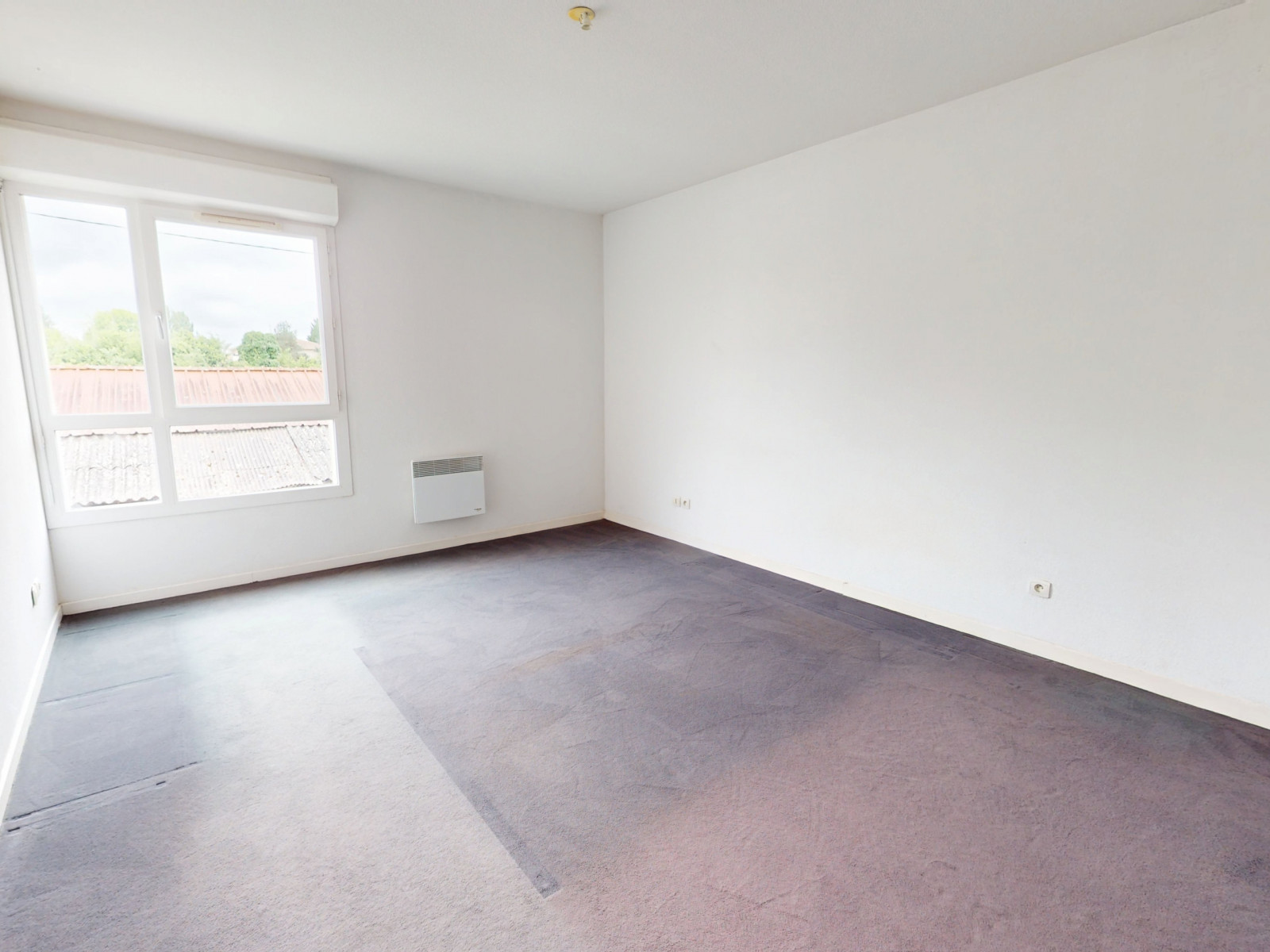 Vente
                                                 MAISON 4 PIECES - 90m2