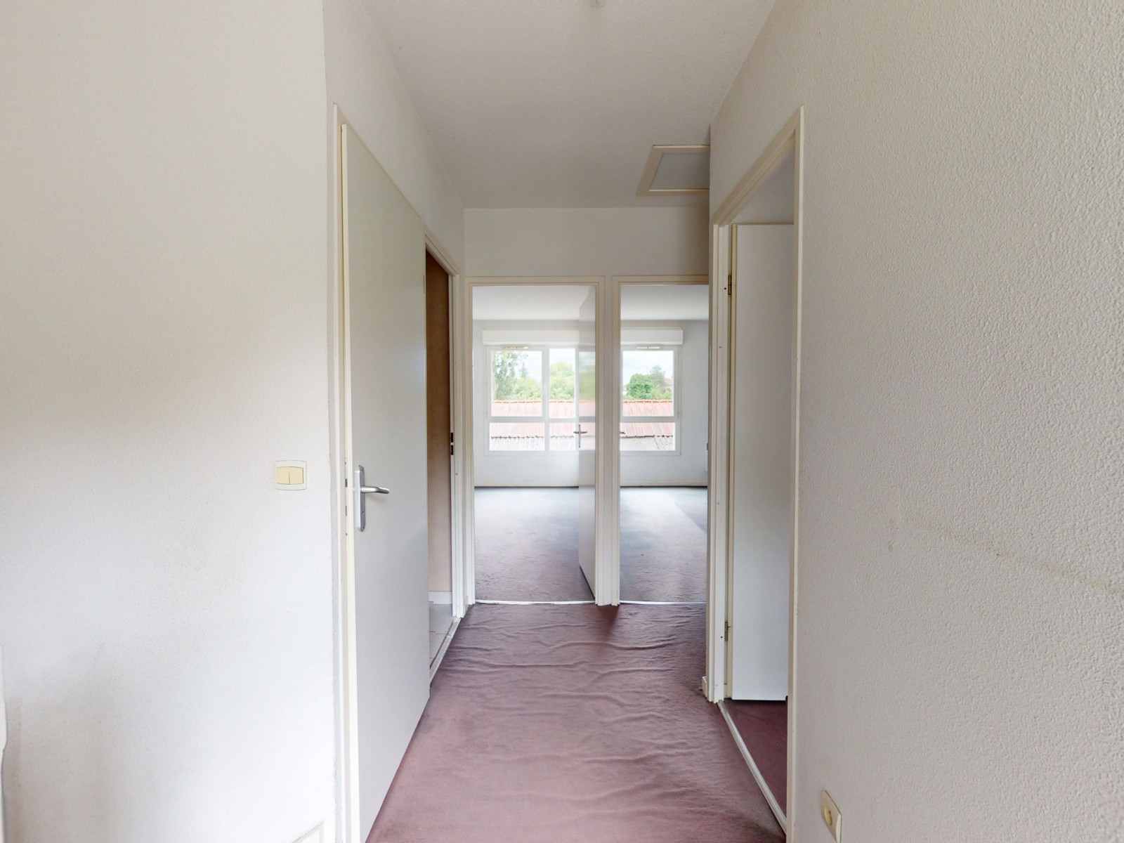 Vente
                                                 MAISON 4 PIECES - 90m2