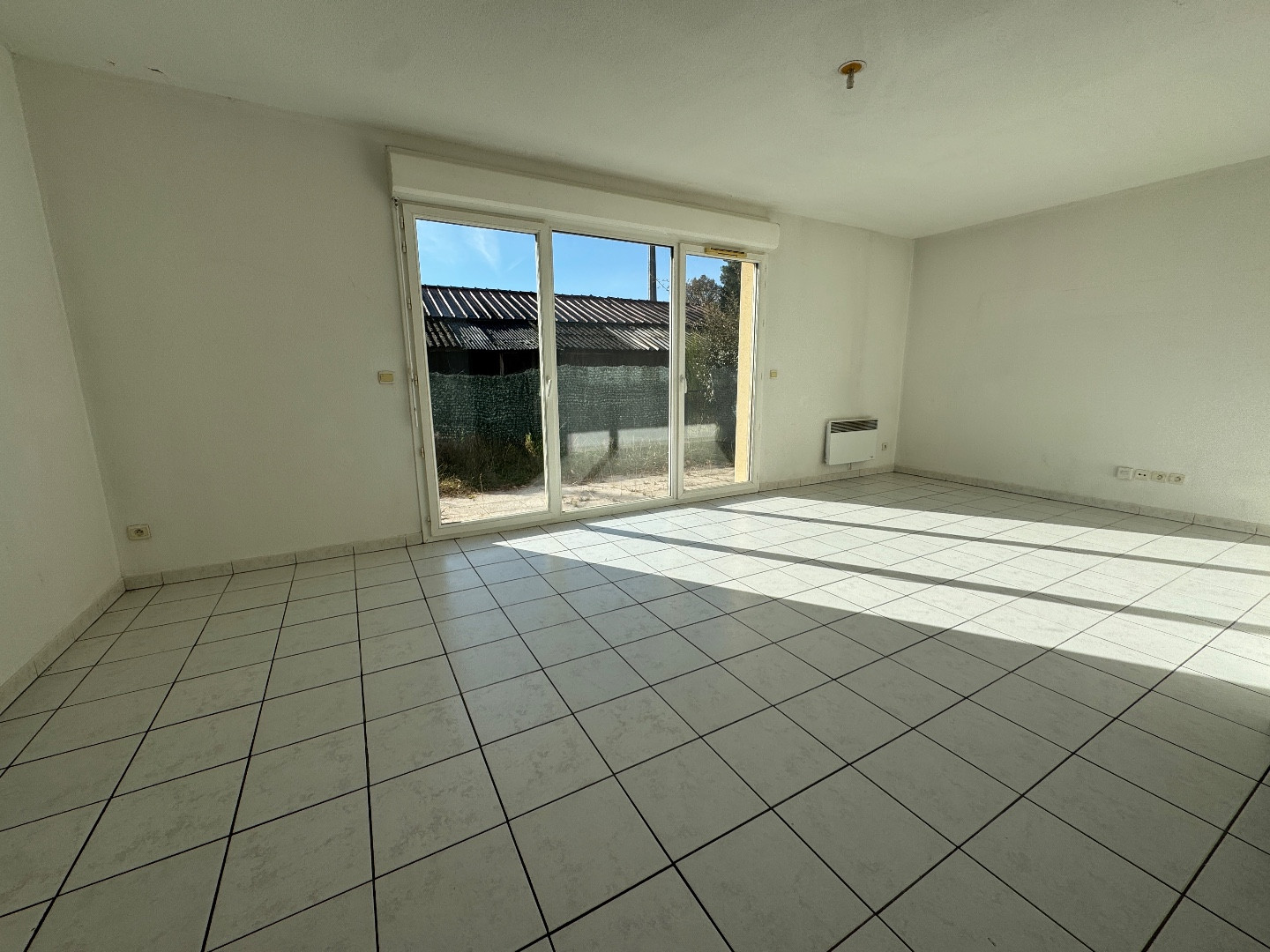 
                                                Vente
                                                 MAISON 4 PIECES - 90m2