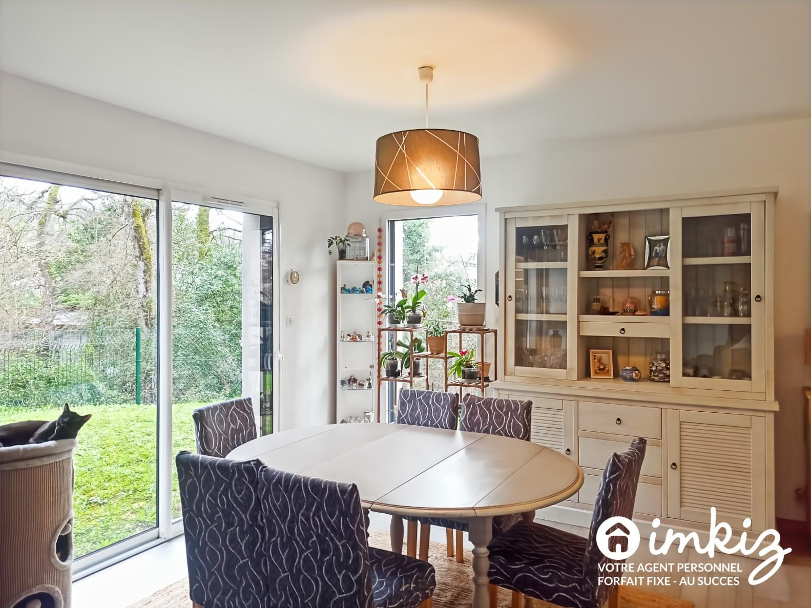 
                                                Vente
                                                 Maison 4 pièces avec garage au calme DPE A